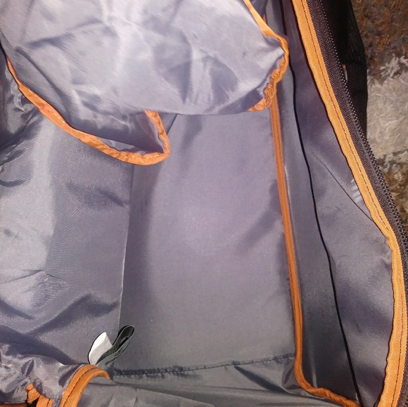 A Brand new REAL Timberland Duffle Bag - Picture 8 of 8